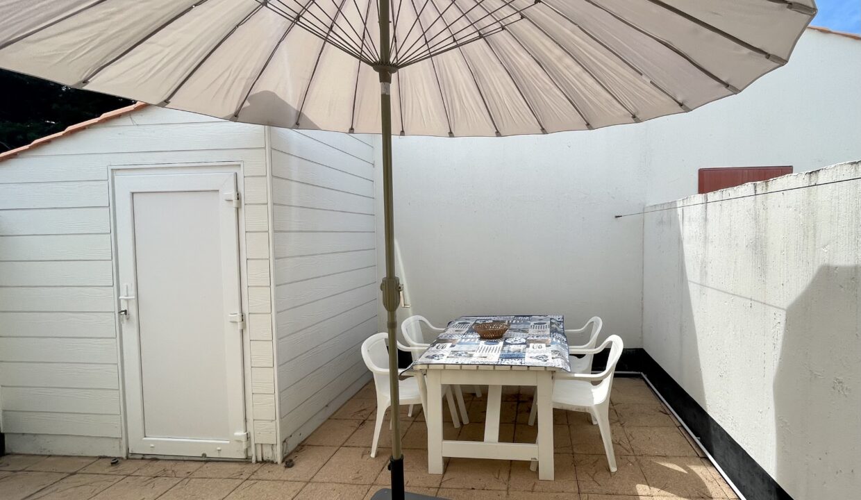 LES-FERMES-MARINES-TYPE-2-PISCINE-CHAUFFEE-ET-TENNIS-COLLECTIFS-COMMERCES-ET-BORD-DE-MER-A-PROXIMITE-10