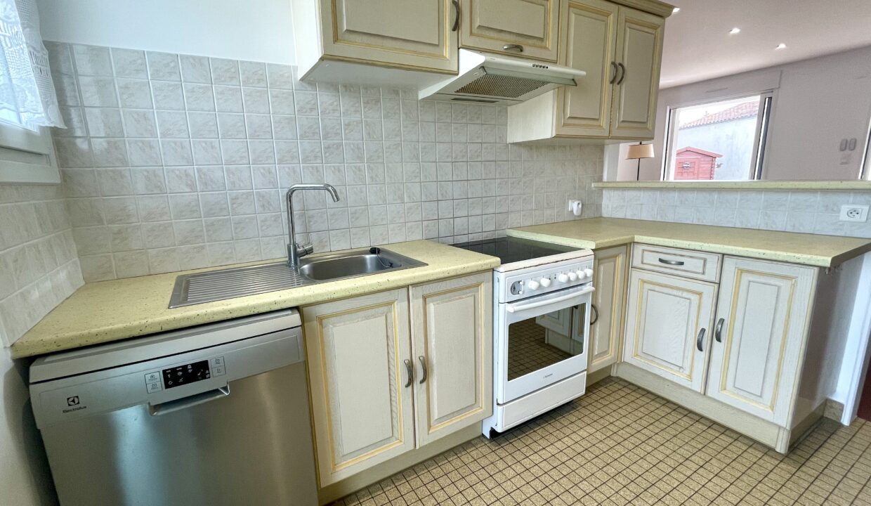 200m-bord-de-mer-Agreable-maison-familiale-3-chambres-avec-jardin-clos-et-belle-terrasse-en-bois-Acces-WIFI-7