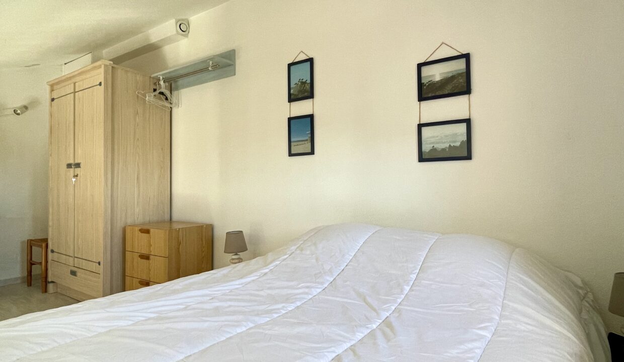 300m-de-la-plage-des-Dunes-Resi.-Les-Oceanides-avec-piscine-et-terrains-de-tennis-collectifs-maisonnette-4-pers.-WIFI-11