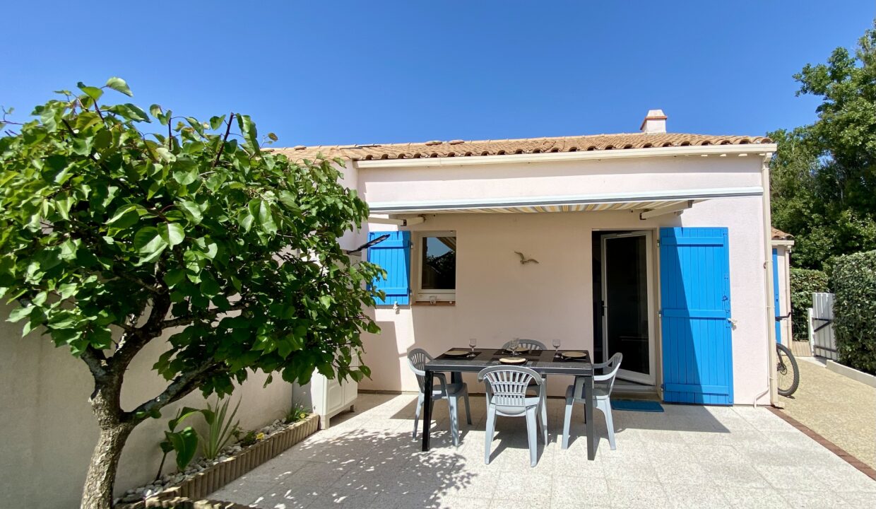 300m-de-la-plage-des-Dunes-Resi.-Les-Oceanides-avec-piscine-et-terrains-de-tennis-collectifs-maisonnette-4-pers.-WIFI-15