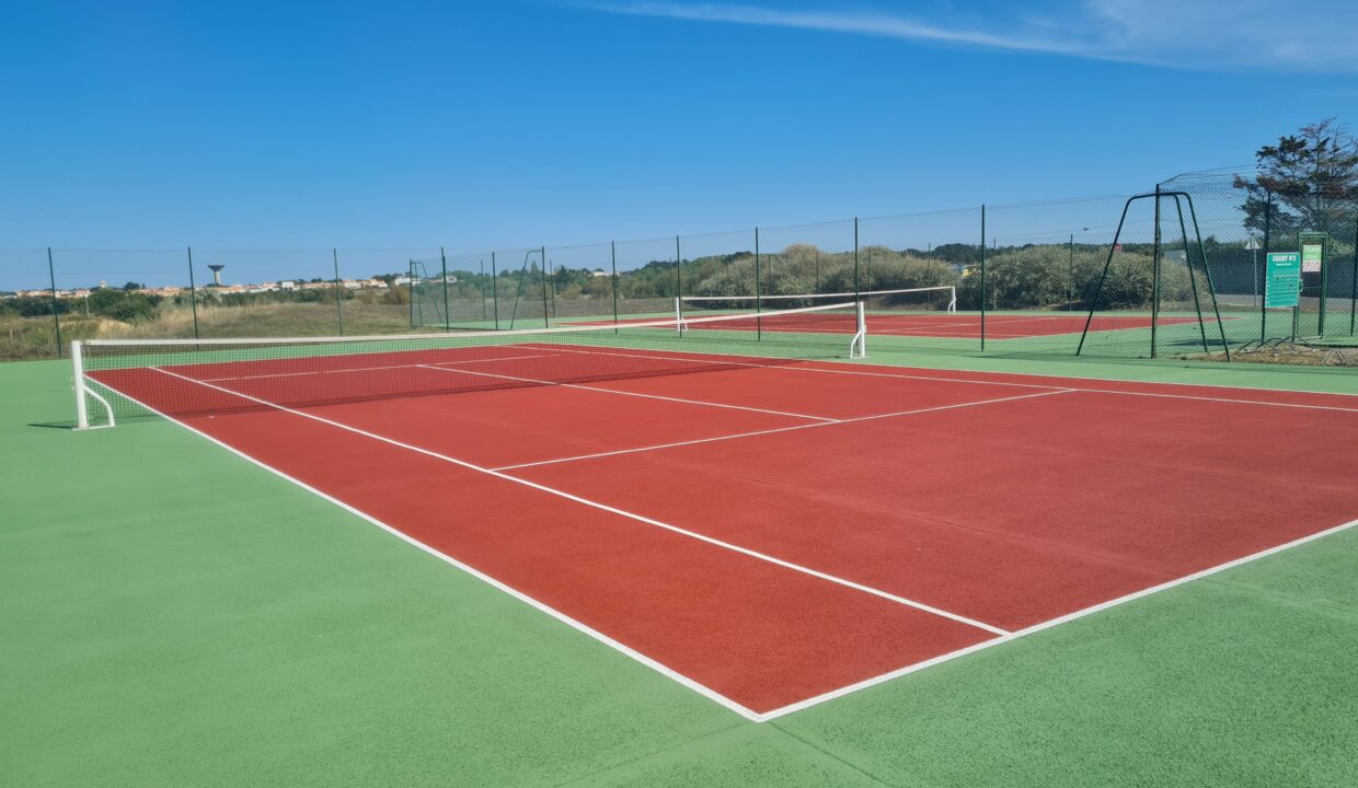 300m-de-la-plage-des-Dunes-Resi.-Les-Oceanides-avec-piscine-et-terrains-de-tennis-collectifs-maisonnette-4-pers.-WIFI-17