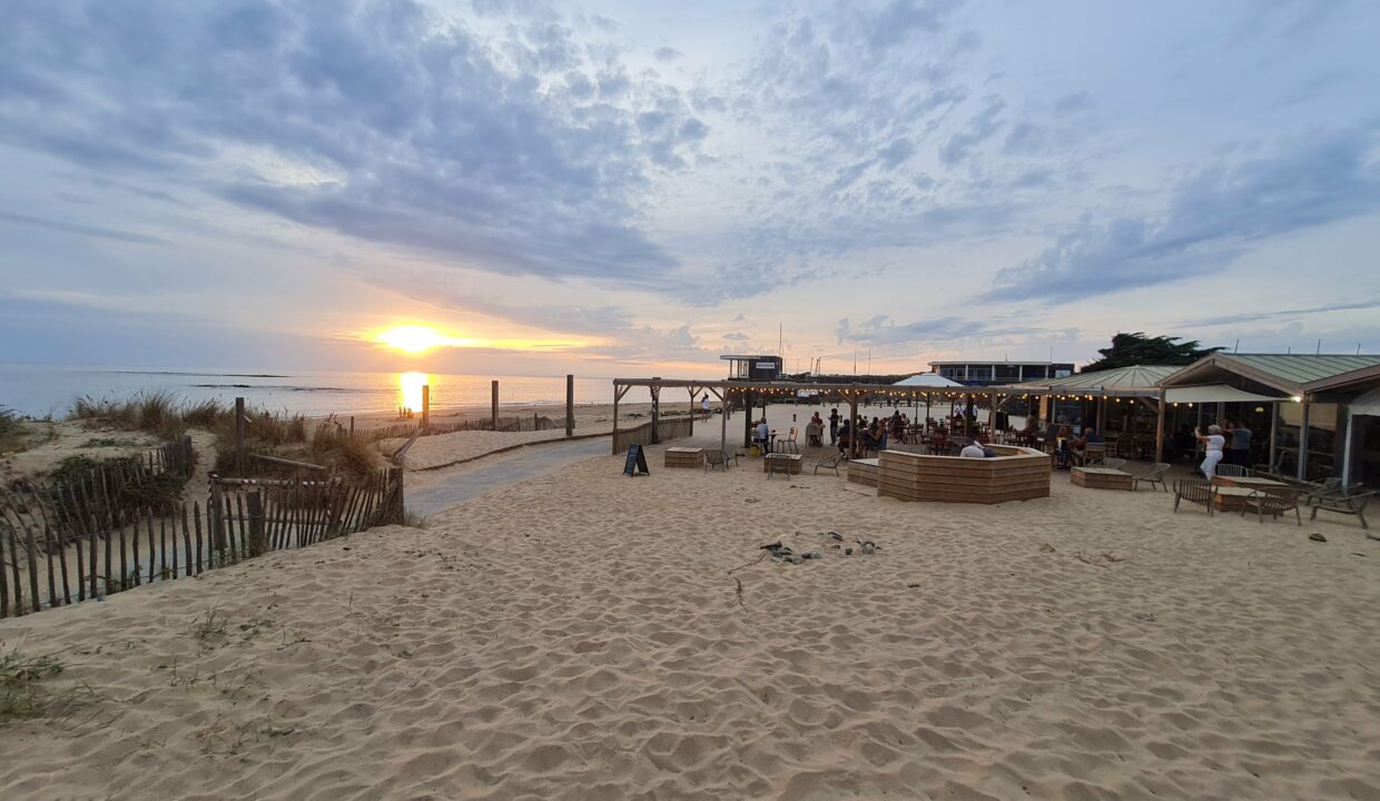 300m-de-la-plage-des-Dunes-Resi.-Les-Oceanides-avec-piscine-et-terrains-de-tennis-collectifs-maisonnette-4-pers.-WIFI-18