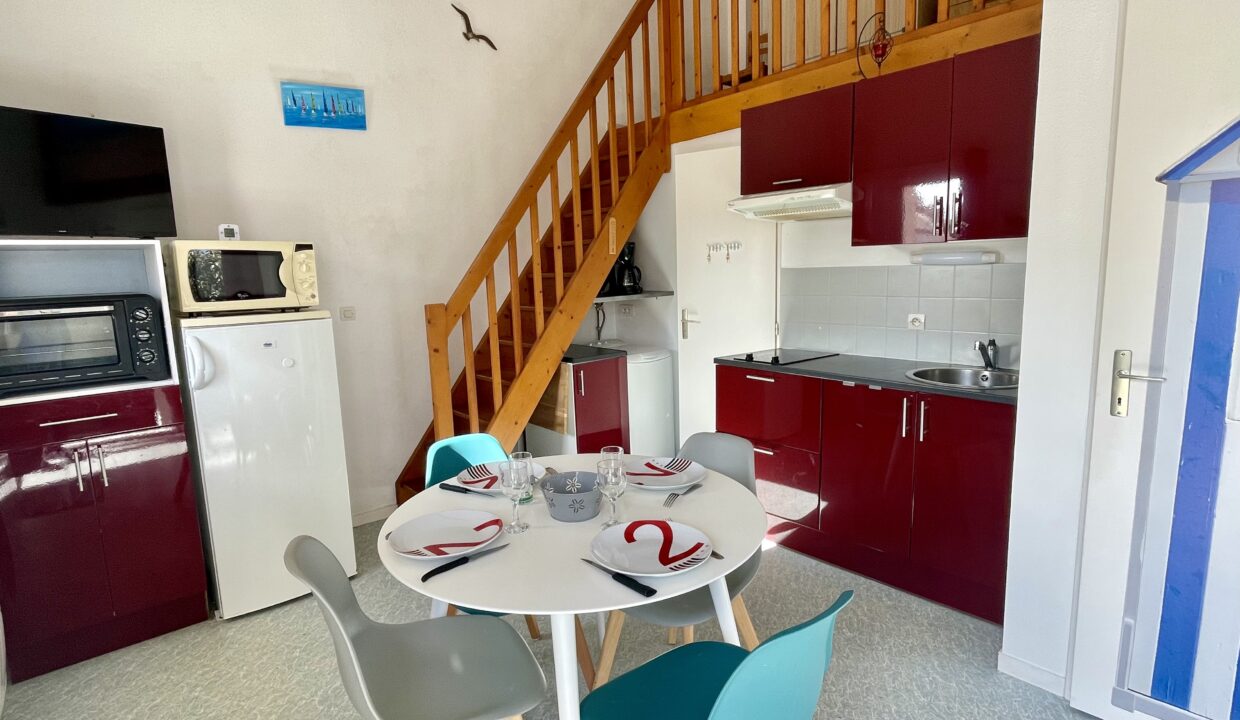 300m-de-la-plage-des-Dunes-Resi.-Les-Oceanides-avec-piscine-et-terrains-de-tennis-collectifs-maisonnette-4-pers.-WIFI-6