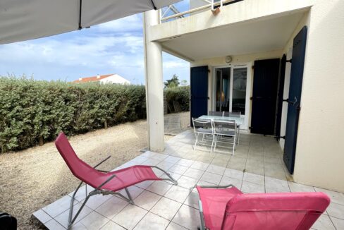 A 150 M  DE LA PLAGE DE LA PAREE -  APPARTEMENT DANS RESIDENCE AVEC PISCINE COLLECTIVE - WIFI