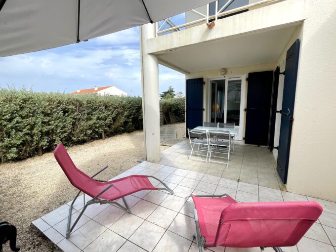 A 150 M  DE LA PLAGE DE LA PAREE -  APPARTEMENT DANS RESIDENCE AVEC PISCINE COLLECTIVE - WIFI