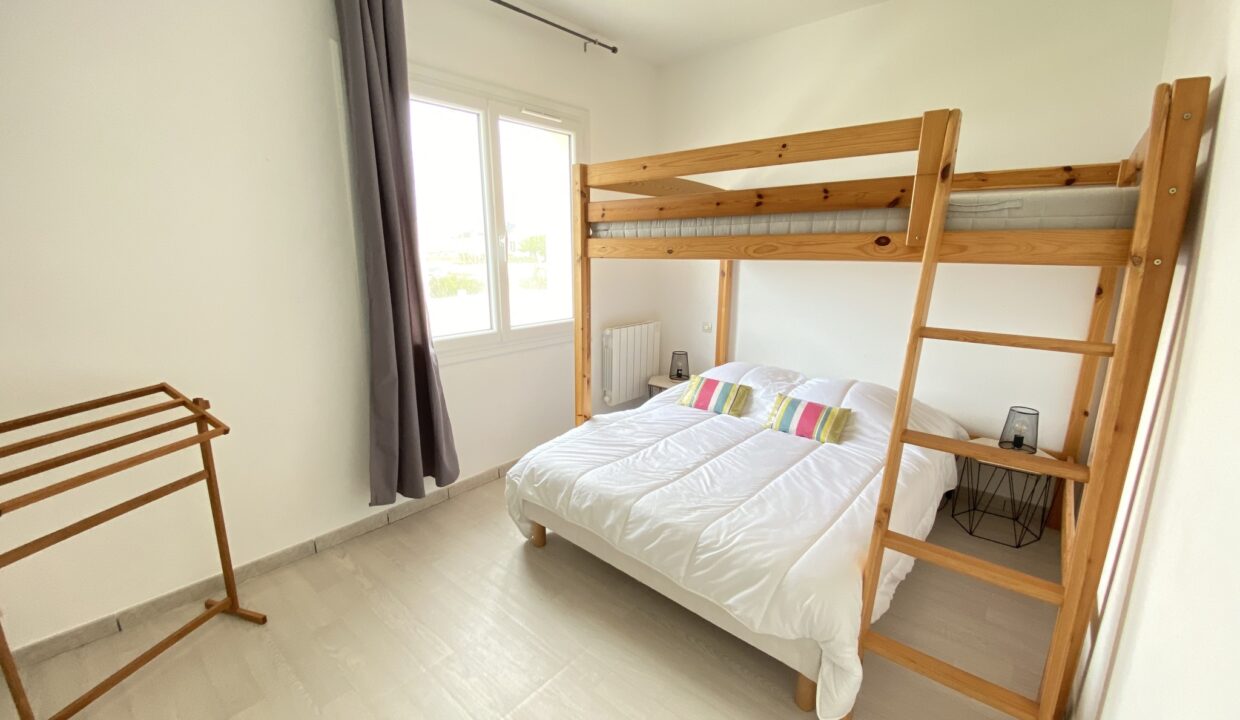 APPARTEMENT-RENOVE-VUE-MER-200m-PLAGE-DE-LA-SAUZAIE-Acces-WIFI-12