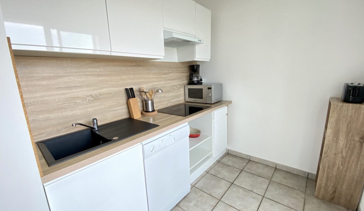 APPARTEMENT-RENOVE-VUE-MER-200m-PLAGE-DE-LA-SAUZAIE-Acces-WIFI-7