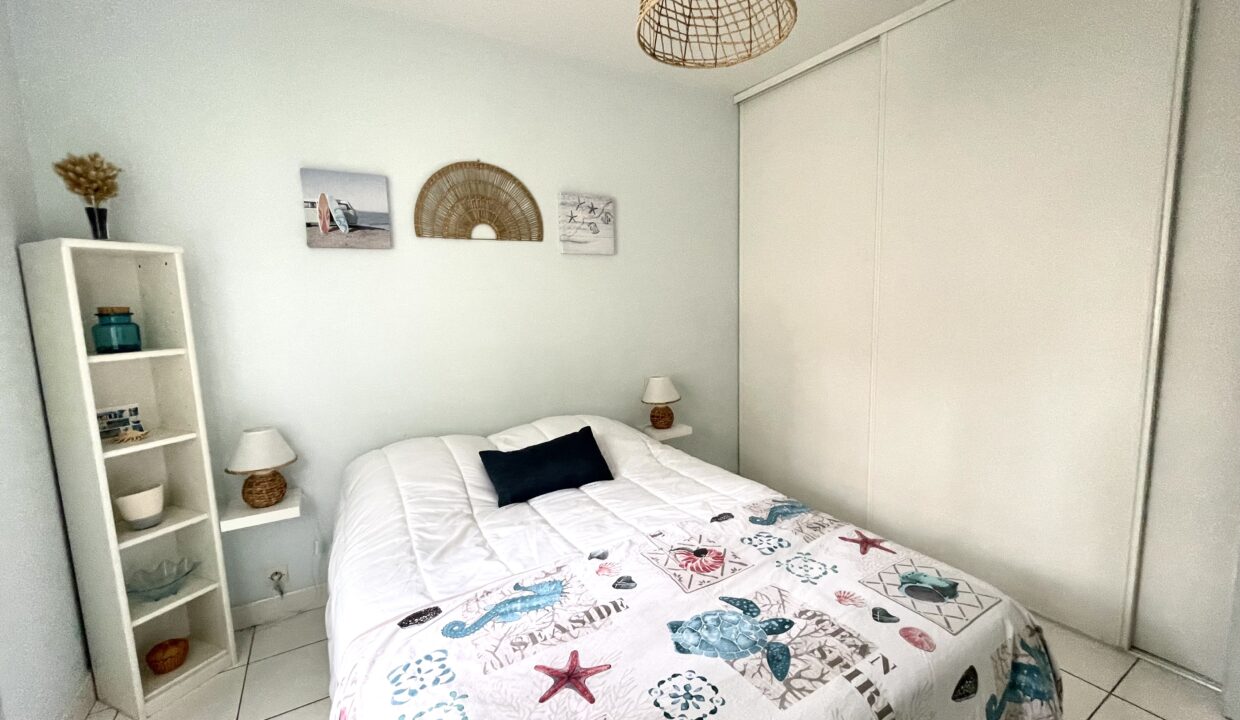 Agreable-maison-2-chambres-500-m-de-la-mer-Proche-quartier-de-La-Paree-WIFI-11