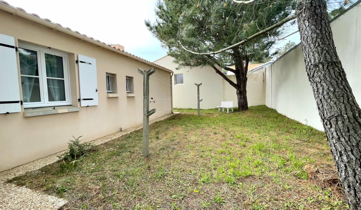 Agreable-maison-2-chambres-500-m-de-la-mer-Proche-quartier-de-La-Paree-WIFI-19