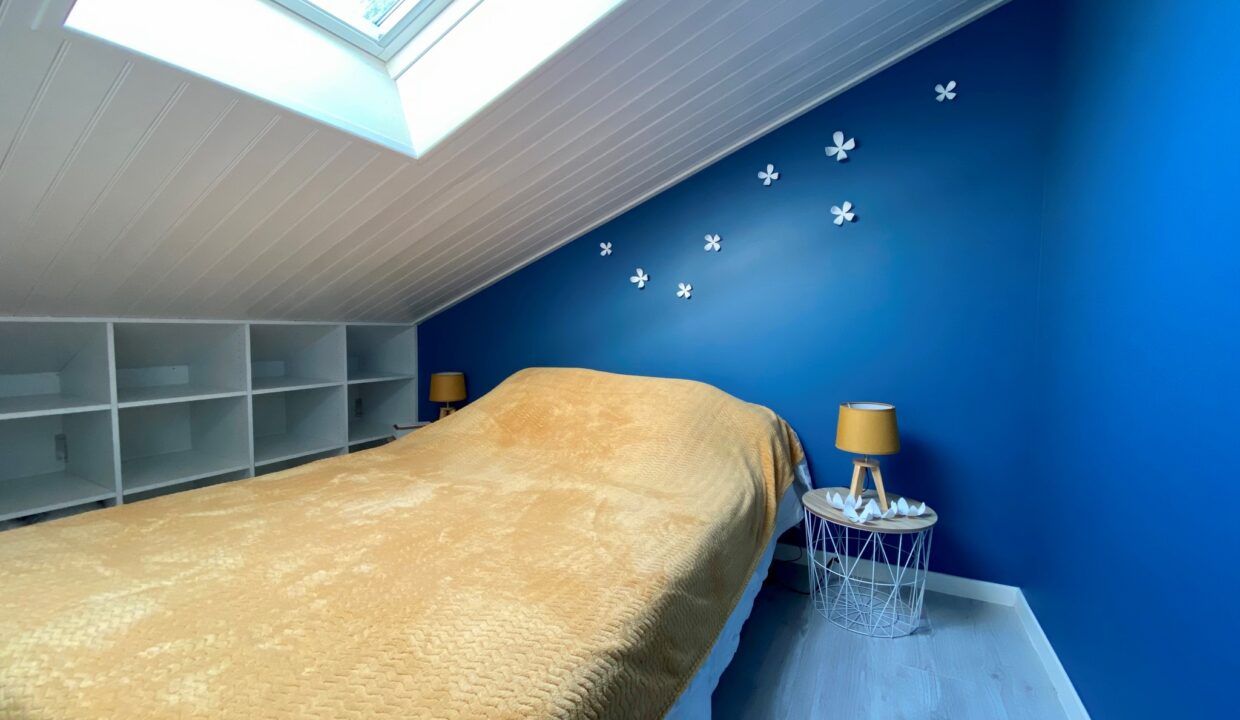 Appartement-renove-cosy-et-confortable-Residence-calme-au-milieu-des-pins-avec-piscine-chauffee-600m-mer-7