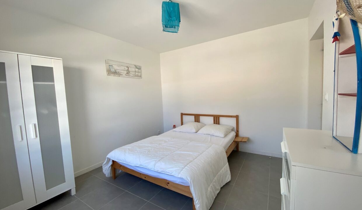 BELLE-MAISON-TOUT-CONFORT-PROXIMITE-ANIMATIONS-COMMERCES-ET-PLAGE-DE-LA-PAREE-WIFI-8