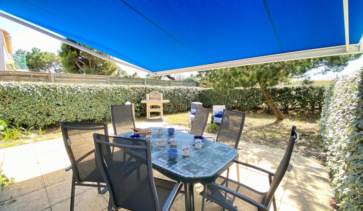 EN-RESIDENCE-AVEC-PISCINE-ext.-NON-CHAUFFEE-ET-TENNIS-COLLECTIFS-A-300m-DE-LA-PLAGE-DE-LA-NORMANDELIERE-11