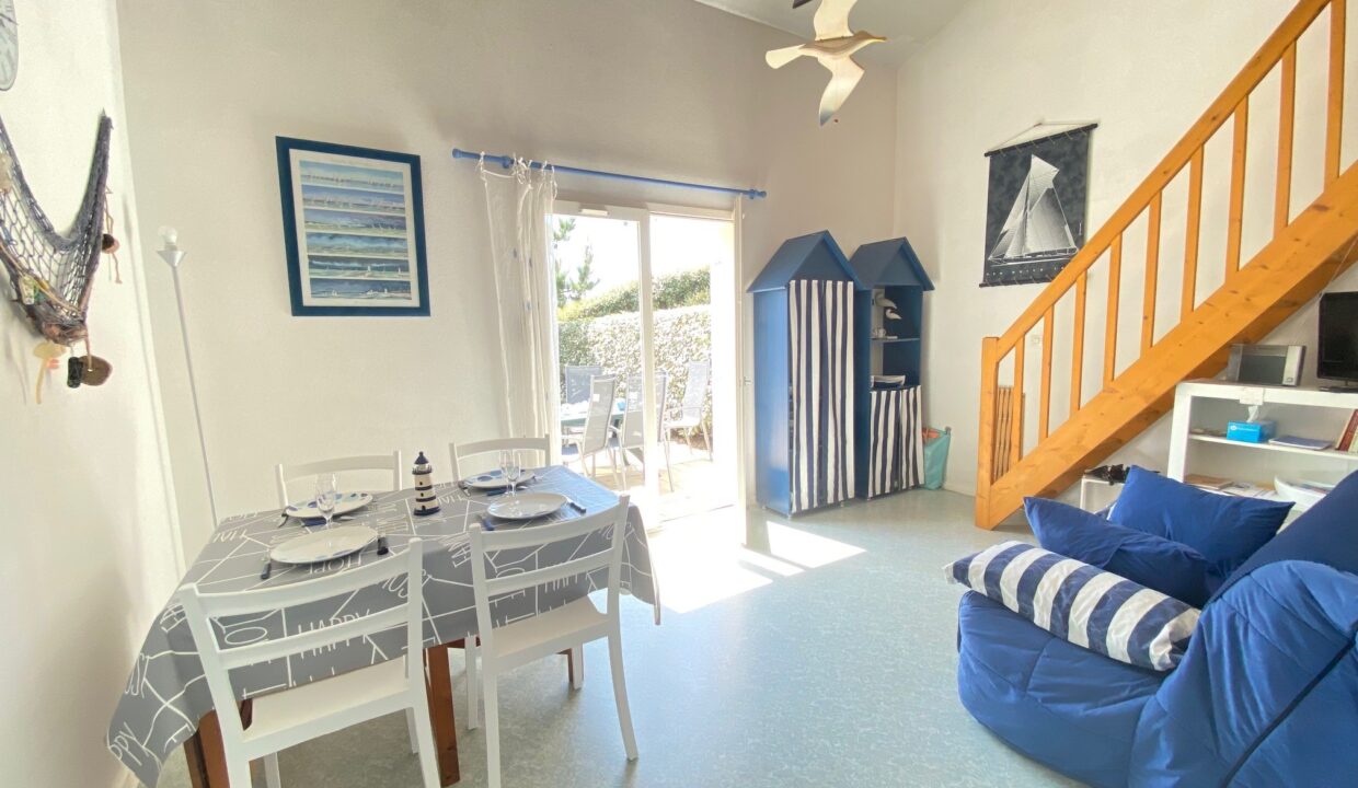 EN-RESIDENCE-AVEC-PISCINE-ext.-NON-CHAUFFEE-ET-TENNIS-COLLECTIFS-A-300m-DE-LA-PLAGE-DE-LA-NORMANDELIERE-5