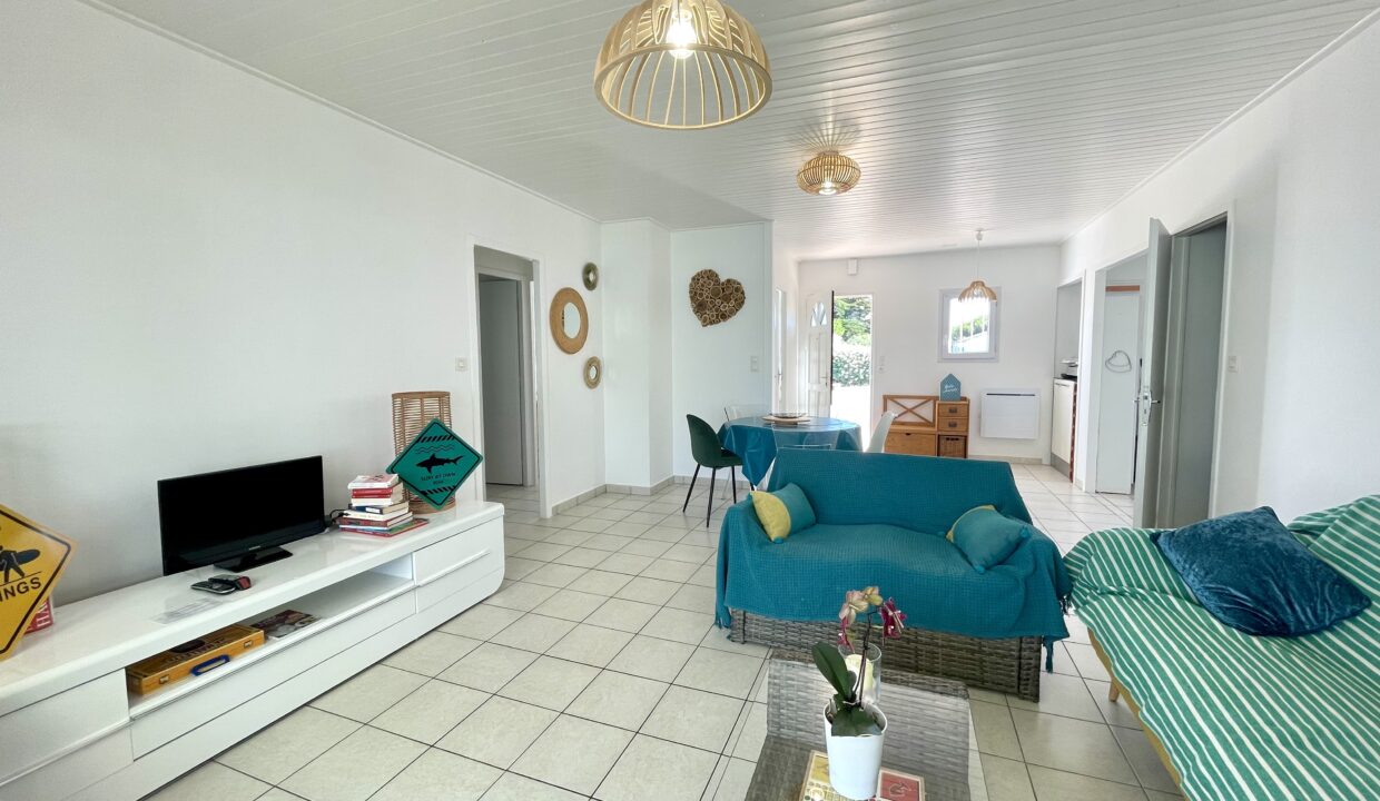 JOLIE-MAISON-A-500M-DE-LA-MER-QUARTIER-DE-LA-SAUZAIE-WIFI-6