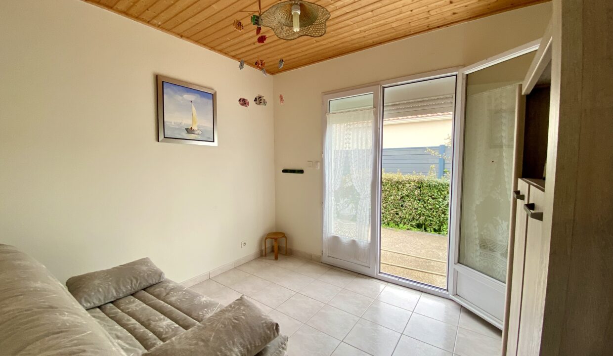 LA-PAREE-400m-de-la-plage-maison-de-pays-3-chambres-5-couchages-avec-jardin-clos-parking-WIFI-7