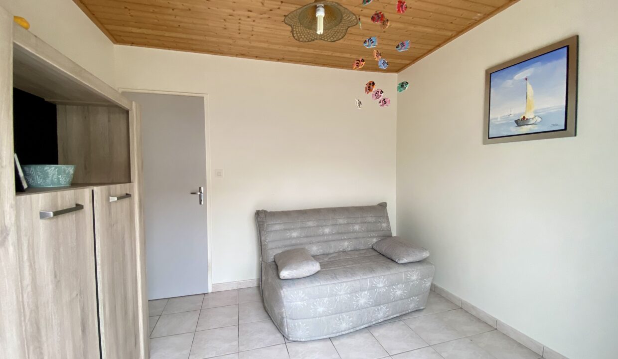 LA-PAREE-400m-de-la-plage-maison-de-pays-3-chambres-5-couchages-avec-jardin-clos-parking-WIFI-8