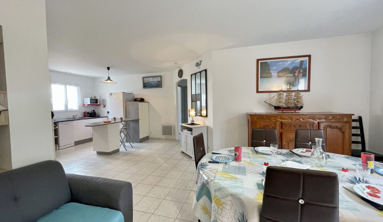 LA-PAREE-400m-plage-maison-3-chambres-6-couchages-avec-jardin-clos-2-parkings-Acces-WIFI-Animaux-bienvenus-14