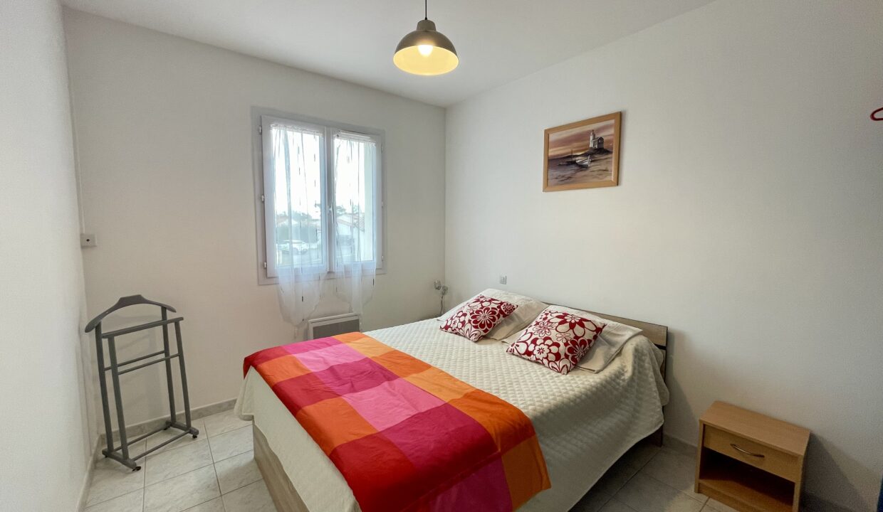 LA-PAREE-400m-plage-maison-3-chambres-6-couchages-avec-jardin-clos-2-parkings-Acces-WIFI-Animaux-bienvenus-15