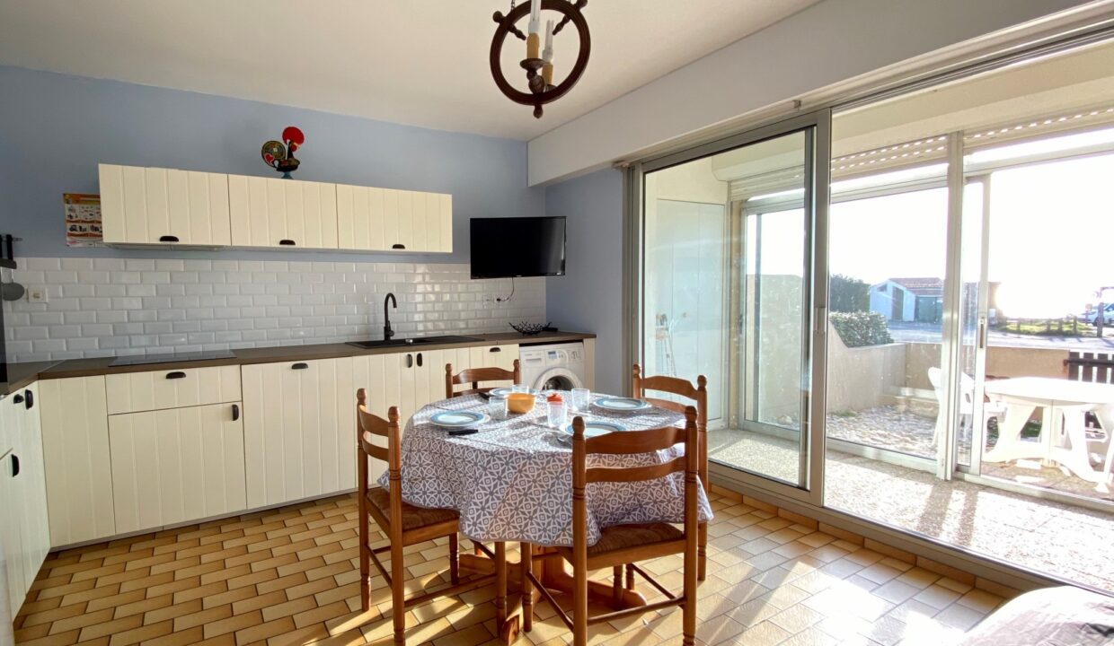 LA-SAUZAIE-APPARTEMENT-RDC-VUE-SUR-MER-Animaux-bienvenus-1