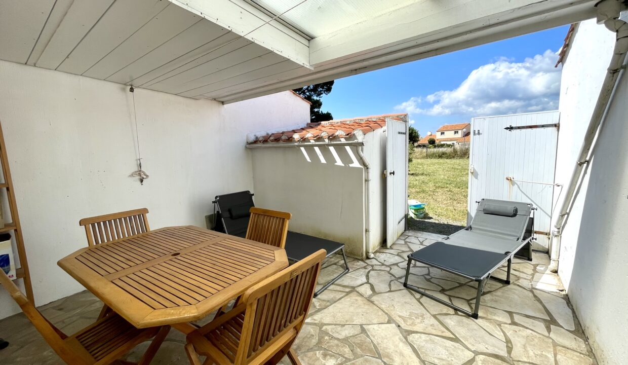 LES-FERMES-MARINES-TYPE-2-PISCINE-CHAUFFEE-ET-TENNIS-COLLECTIFS-ACCES-WIFI-Animaux-bienvenus-1