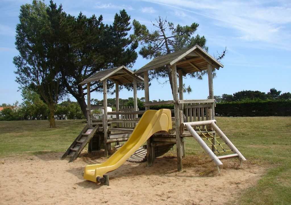 LES-FERMES-MARINES-TYPE-2-PISCINE-CHAUFFEE-ET-TENNIS-COLLECTIFS-COMMERCES-ET-BORD-DE-MER-A-PROXIMITE-ACCES-WIFI-12
