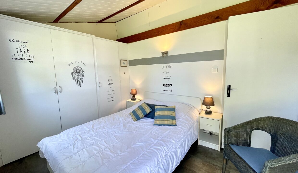 LES-FERMES-MARINES-TYPE-3-ACCES-WIFI-PISCINE-CHAUFFEE-ET-TENNIS-COLLECTIFS-COMMERCES-ET-BORD-DE-MER-A-PROXIMITE-11