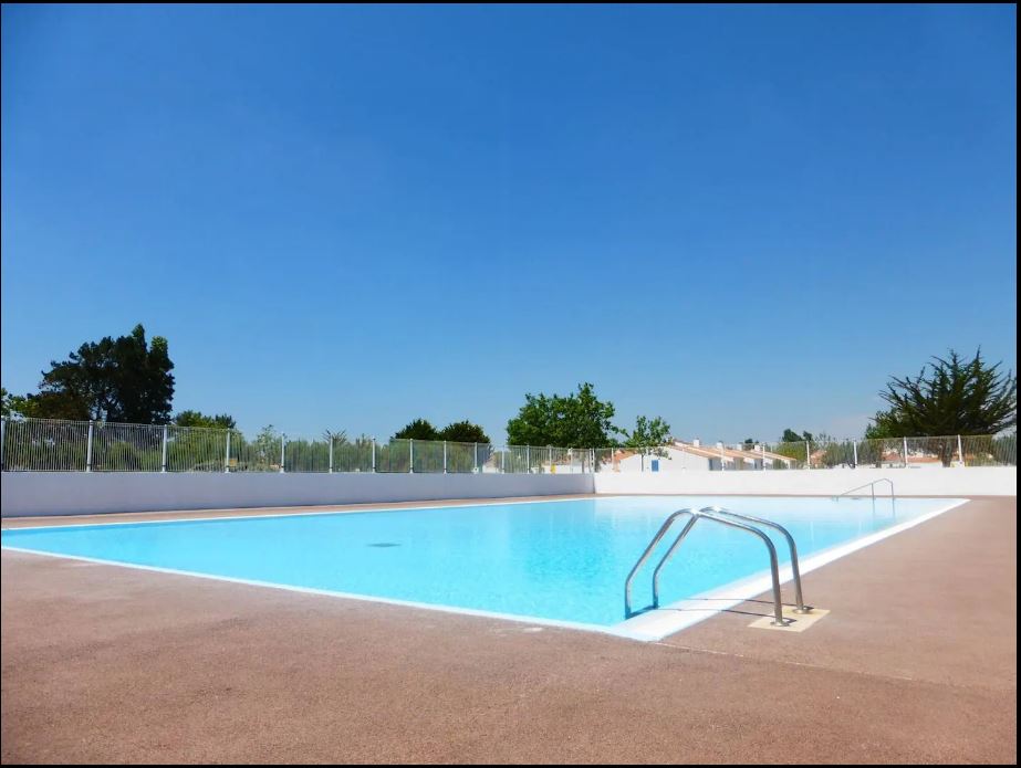 LES-FERMES-MARINES-TYPE-3-ETAGE-PISCINE-CHAUFFEE-ET-TENNIS-COLLECTIFS-COMMERCES-ET-BORD-DE-MER-A-PROXIMITE-13