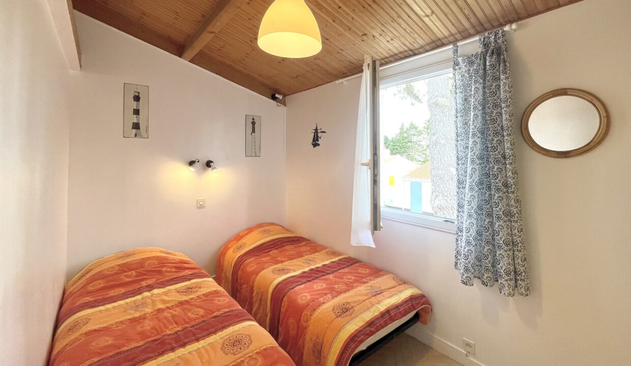 LES-FERMES-MARINES-TYPE-3-ETAGE-PISCINE-CHAUFFEE-ET-TENNIS-COLLECTIFS-COMMERCES-ET-BORD-DE-MER-A-PROXIMITE-WIFI-15
