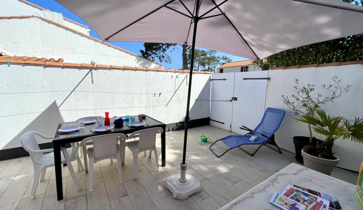 LES-FERMES-MARINES-TYPE-3-PISCINE-CHAUFFEE-ET-TENNIS-COLLECTIFS-COMMERCES-ET-BORD-DE-MER-A-PROXIMITE-2