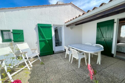 LES FERMES MARINES - TYPE 3 - PISCINE CHAUFFEE ET TENNIS COLLECTIFS - COMMERCES ET BORD DE MER A PROXIMITE