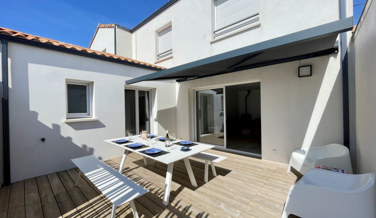 110m²