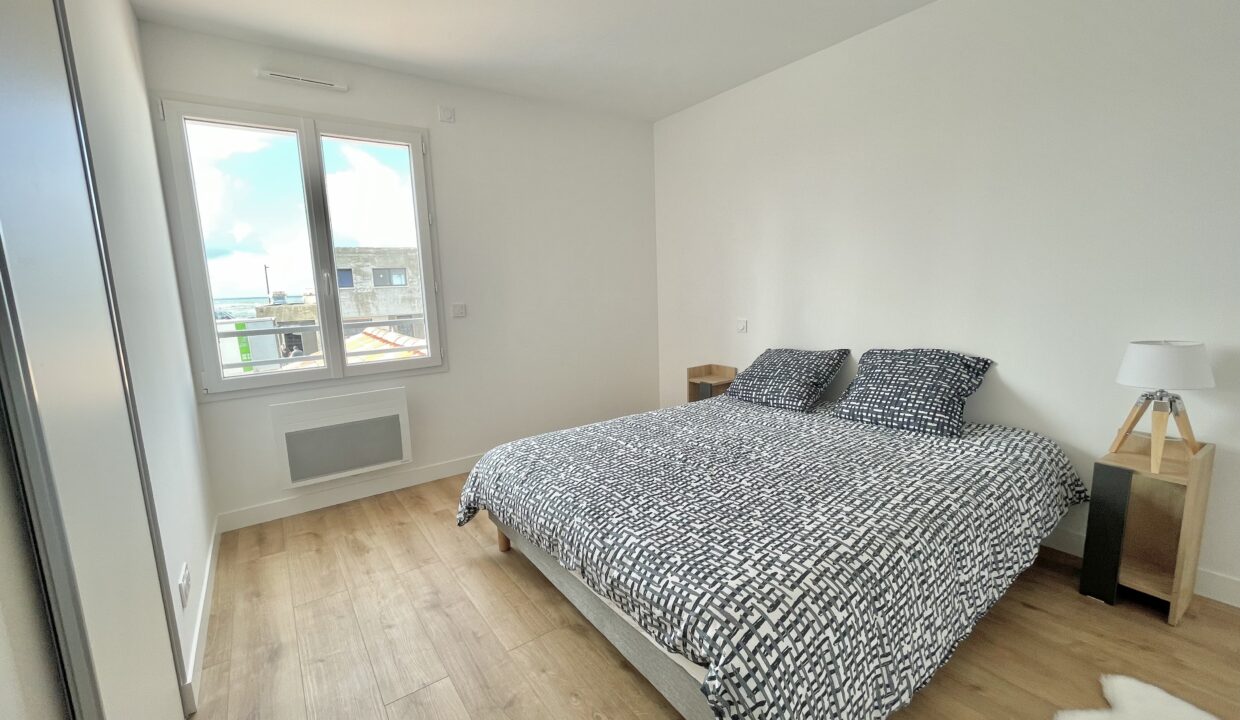 La-Paree-150m-bord-de-mer-belle-maison-recente-et-confortable-110m²-4-chambres-et-8-couchages-WIFI-10