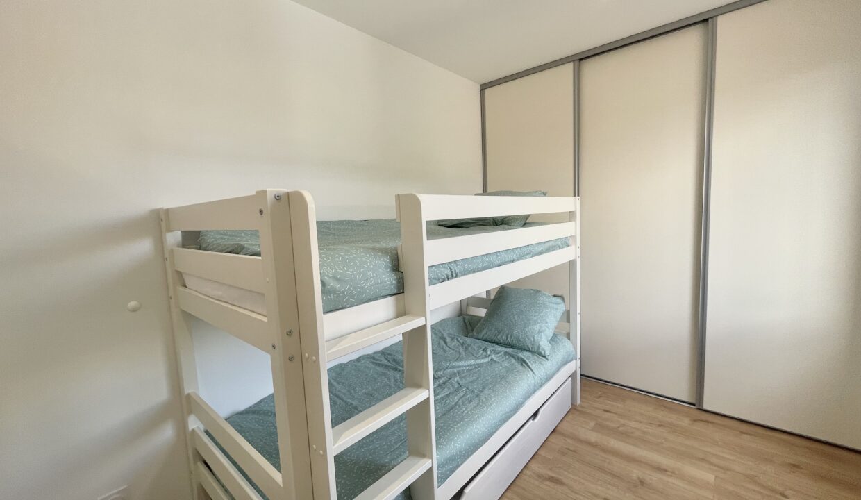 La-Paree-150m-bord-de-mer-belle-maison-recente-et-confortable-110m²-4-chambres-et-8-couchages-WIFI-13