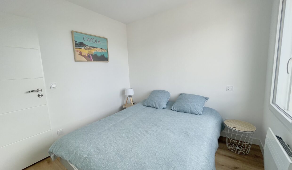 La-Paree-150m-bord-de-mer-belle-maison-recente-et-confortable-110m²-4-chambres-et-8-couchages-WIFI-14