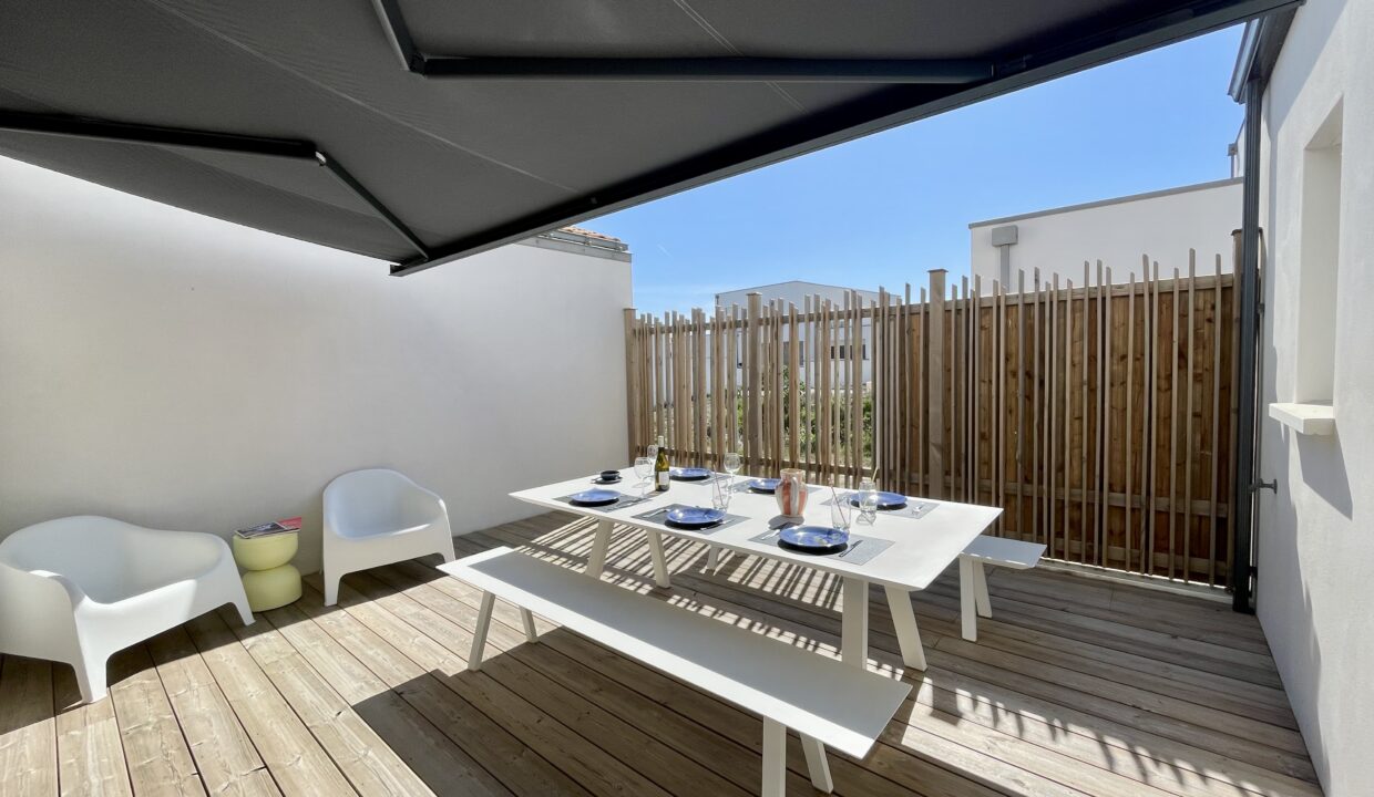 La-Paree-150m-bord-de-mer-belle-maison-recente-et-confortable-110m²-4-chambres-et-8-couchages-WIFI-15