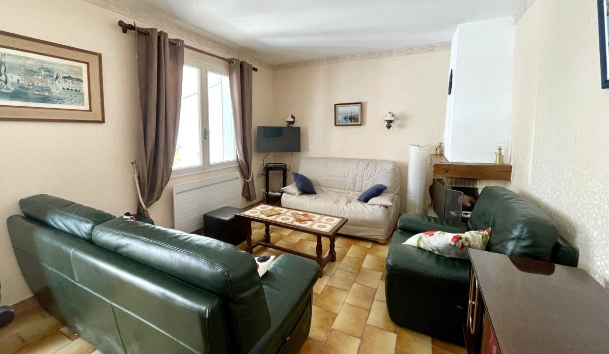 La-Sauzaie-400m-du-bord-de-mer-maison-47m²-1-chambre-4-couchages-Acces-WIFI-5