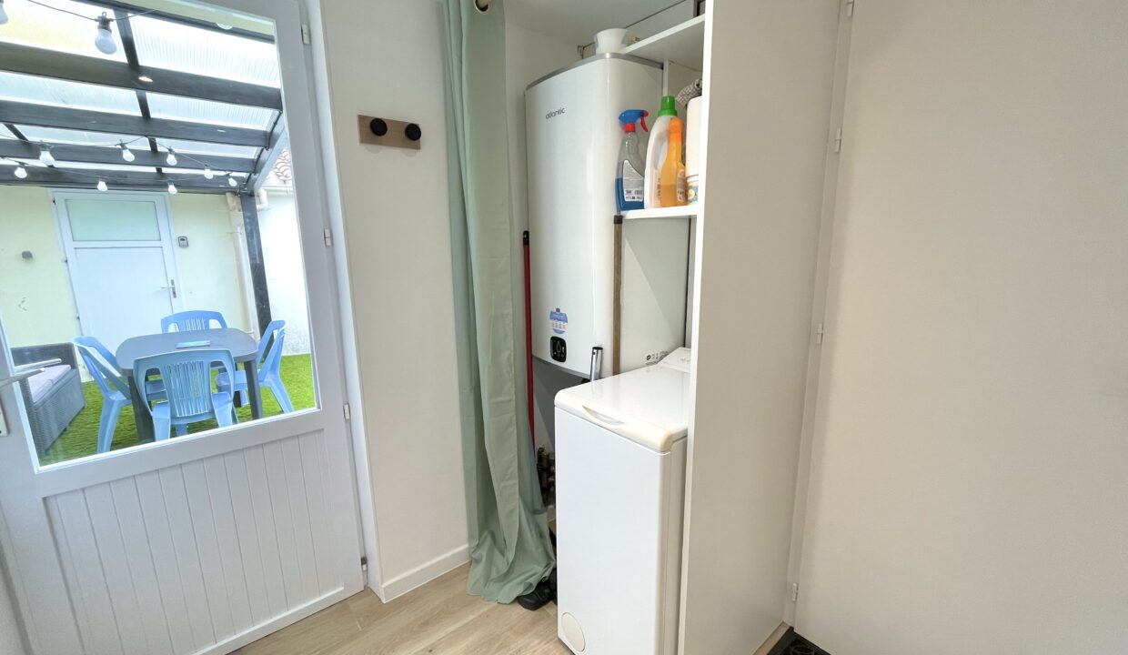 La-Sauzaie-700m-de-la-plage-maison-renovee-2-chambres-4-couchages-Acces-WIFI-8