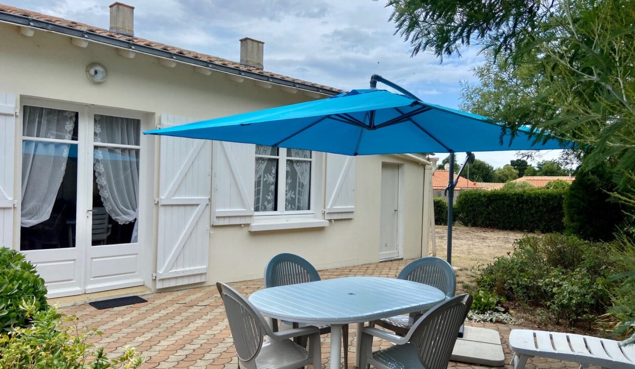 MAISON-DE-PAYS-AVEC-GRAND-JARDIN-PROCHE-DU-CENTRE-VILLE-12