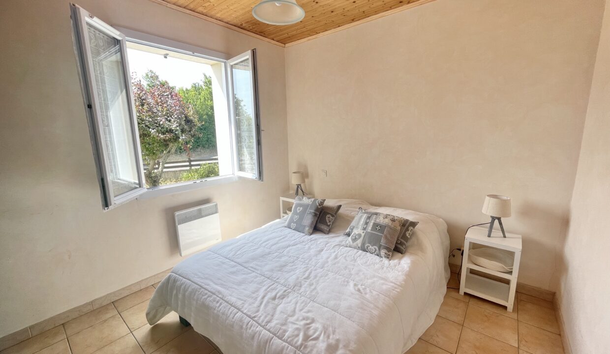 MAISON-DE-PLAIN-PIED-4-couchages-2-chambres-a-mi-chemin-entre-le-bourg-et-la-plage-Proche-Parc-des-Morinieres-8
