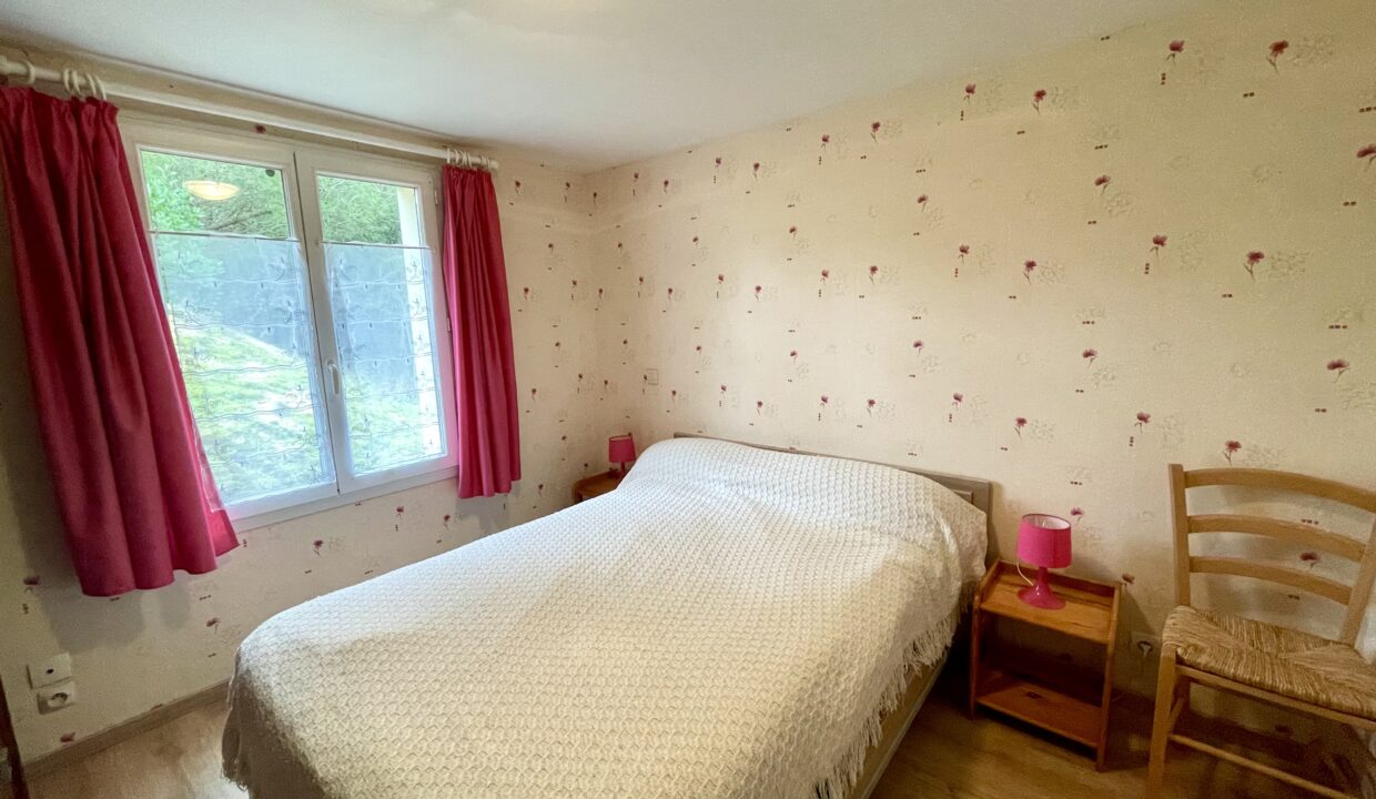 MAISON-FAMILIALE-6-couchages-3-chambres-AU-COEUR-DES-DUNES-DE-LA-SAUZAIE-650M-BORD-DE-MER-Animaux-bienvenus-12