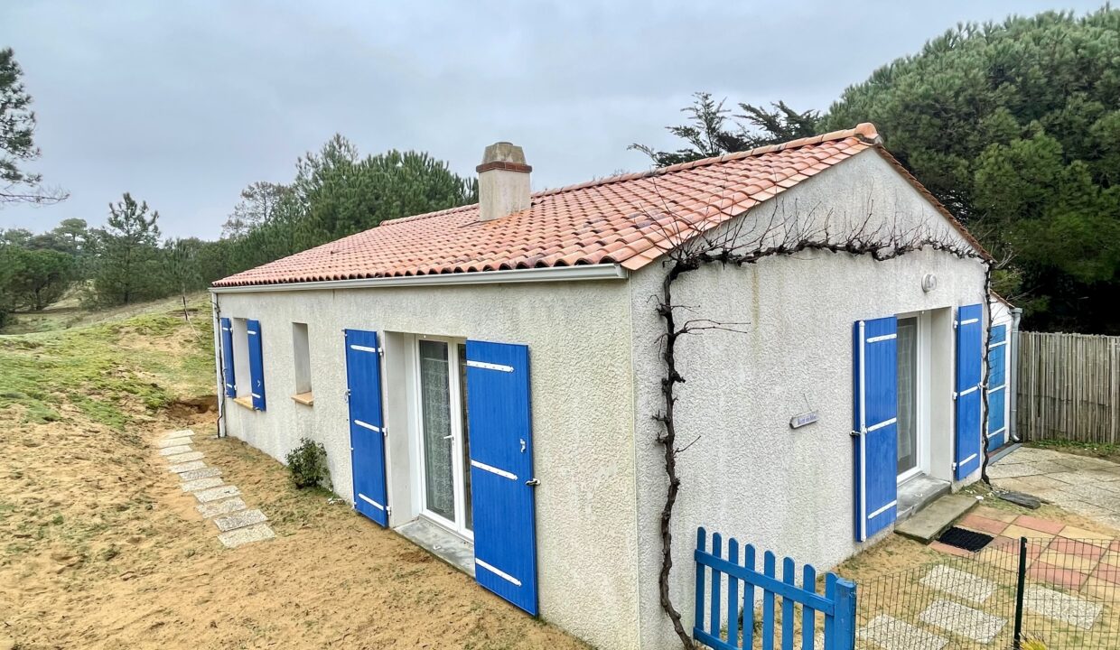 MAISON-FAMILIALE-6-couchages-3-chambres-AU-COEUR-DES-DUNES-DE-LA-SAUZAIE-650M-BORD-DE-MER-Animaux-bienvenus-15