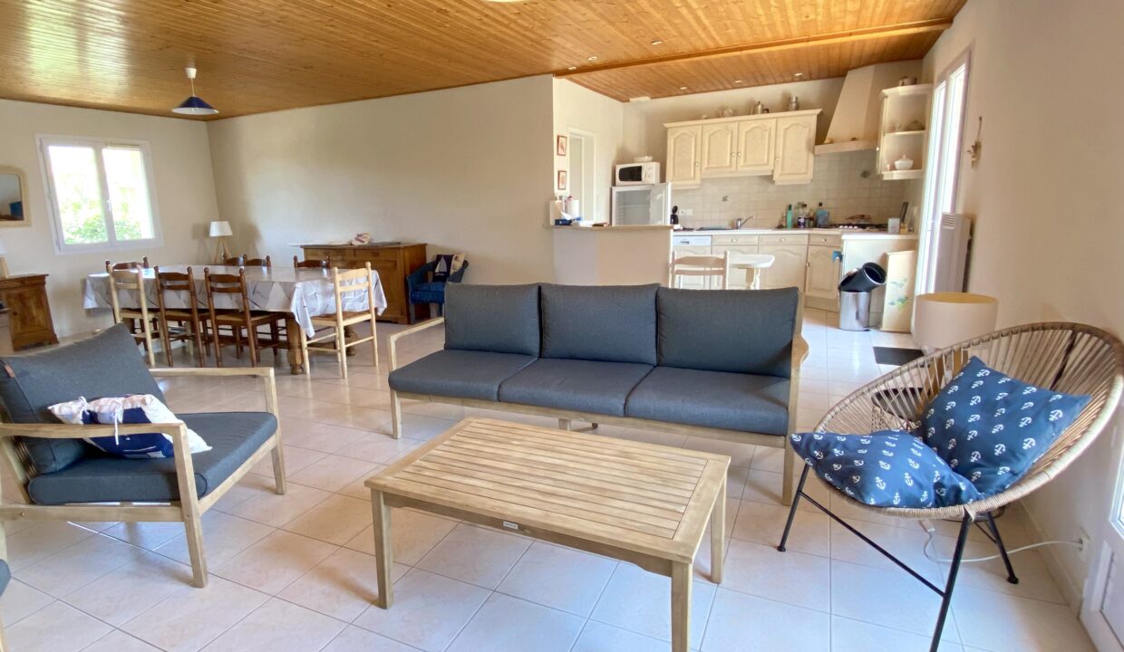 MAISON-FAMILIALE-A-MI-CHEMIN-ENTRE-LA-MER-ET-LE-CENTRE-VILLE-QUARTIER-TRES-CALME-WIFI-3