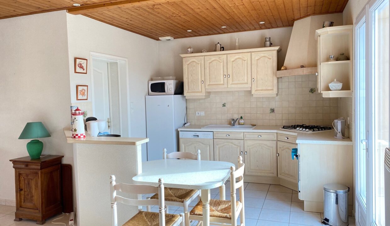 MAISON-FAMILIALE-A-MI-CHEMIN-ENTRE-LA-MER-ET-LE-CENTRE-VILLE-QUARTIER-TRES-CALME-WIFI-6