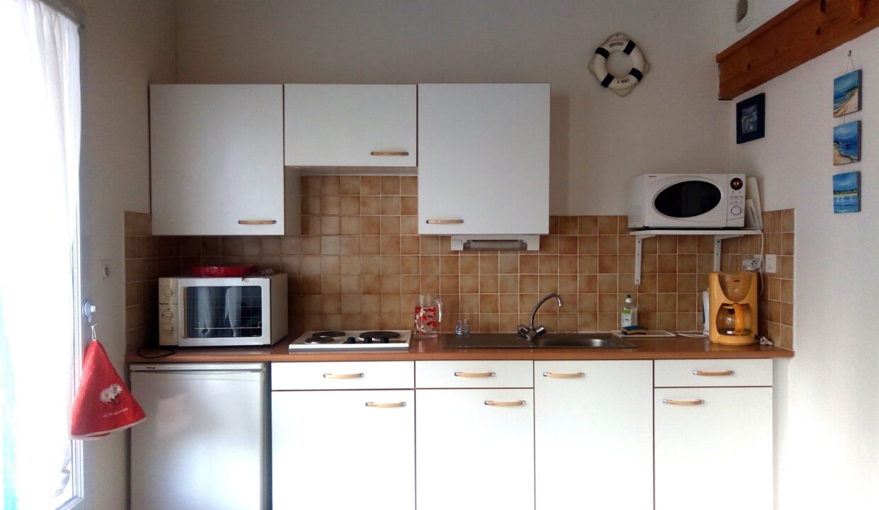 MAISONNETTE-DANS-UNE-RESIDENCE-AVEC-PISCINE-COLLECTIVE-600M-DU-BORD-DE-MER-6