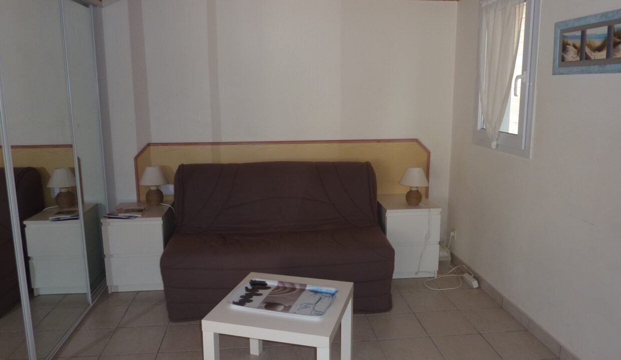 MAISONNETTE-DANS-UNE-RESIDENCE-AVEC-PISCINE-COLLECTIVE-600M-DU-BORD-DE-MER-8