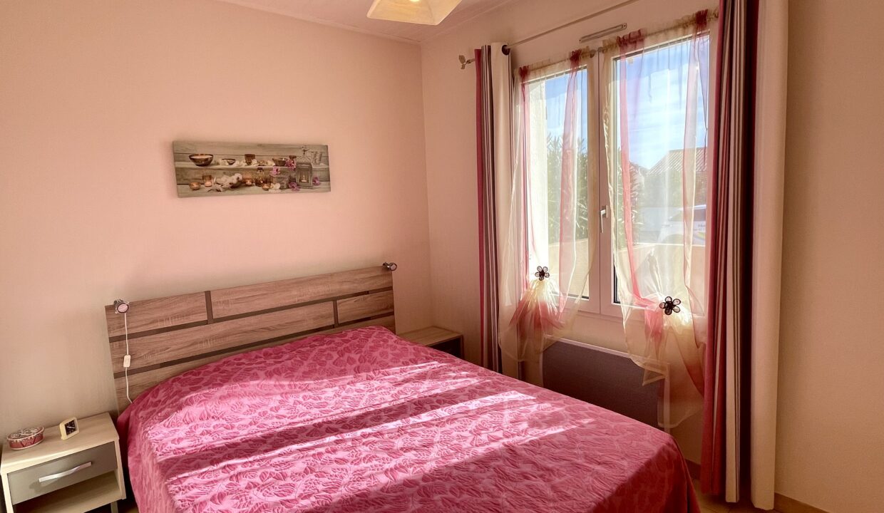 Maison-Cosy-Type-2-1-chambre-3-couchages-400m-centre-bourg-et-commerces-8