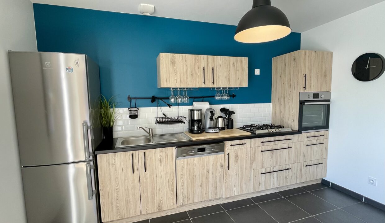 Maison-neuve-pour-vacances-en-duo-1-chambre-a-600-m-de-la-plage-des-Dunes-Confort-et-equipements-de-qualite-WIFI-4