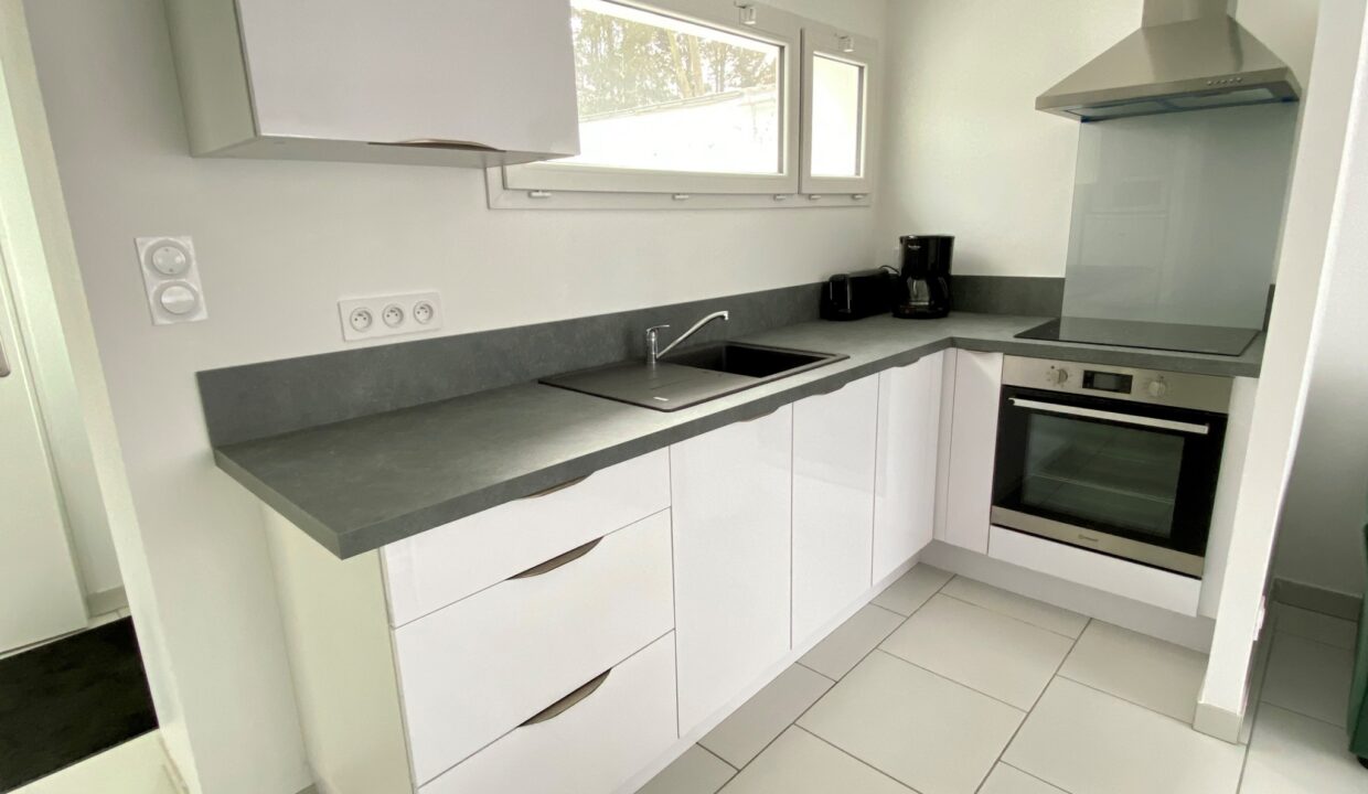 Maisonnette-renovee-au-coeur-du-quartier-des-Dunes-650m-de-la-plage-des-Dunes-2-3