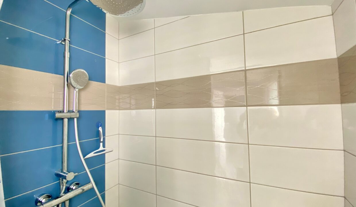 Maisonnette-renovee-au-coeur-du-quartier-des-Dunes-650m-de-la-plage-des-Dunes-2-7