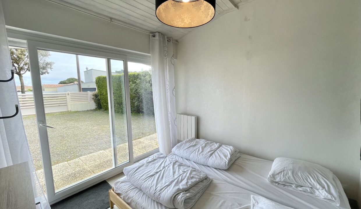 PROCHE-BORD-DE-MER-AGREABLE-MAISON-AVEC-JARDIN-CLOS-DE-TYPE-3-WIFI-14
